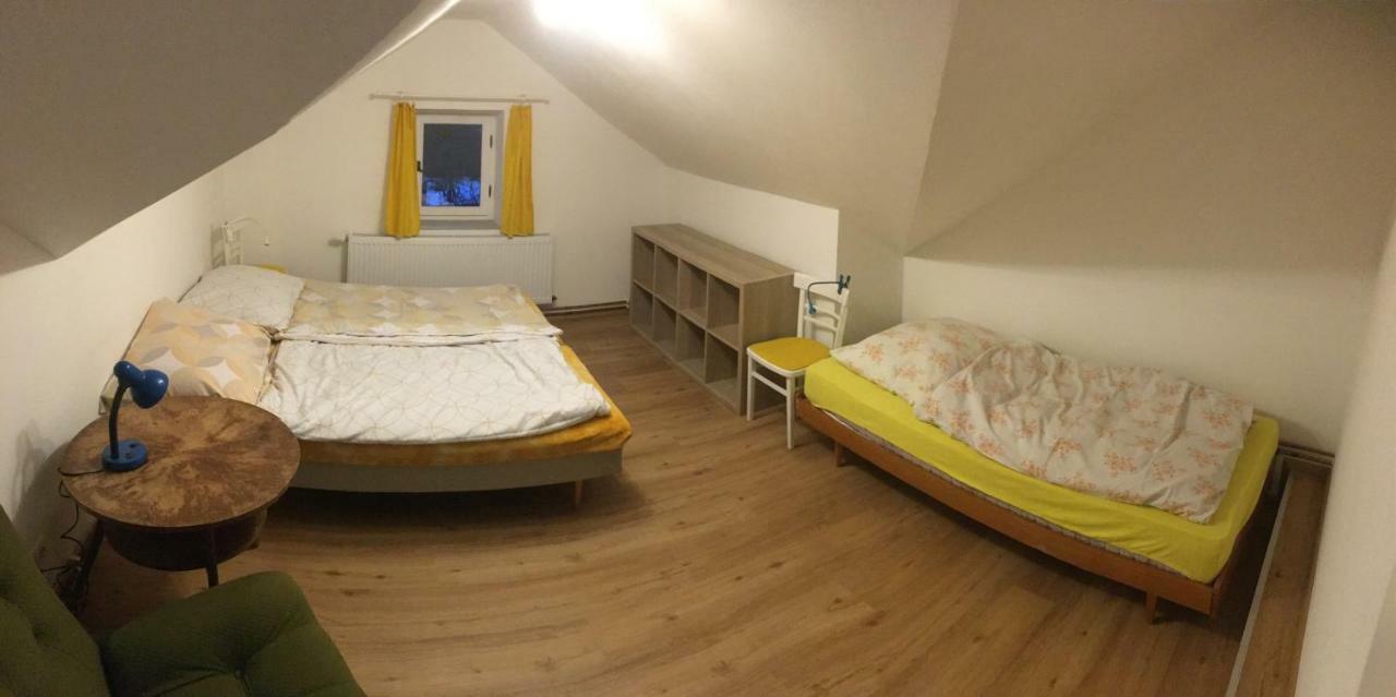 Apartments Simakova Vila トゥルノフ エクステリア 写真